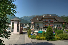  Hotel Flattacher Hof  Флаттах